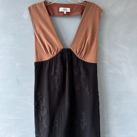 Tibi Silk Shift Dress - Picture 2 of 4